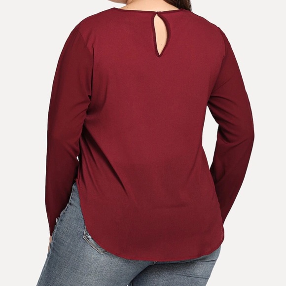 DELIGHTFUL DEALS 💰 Criss Cross Blouse - Picture 3 of 4